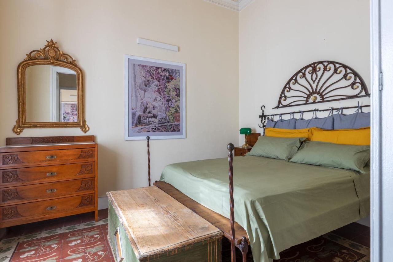 Catania City Center Historical Building Home エクステリア 写真