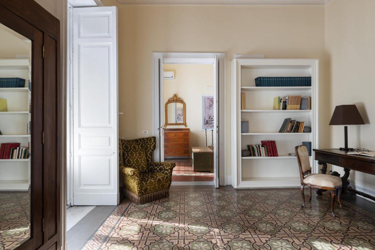 Catania City Center Historical Building Home エクステリア 写真